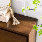 Credenza moderna a 2 ante effetto legno con fori per cavi