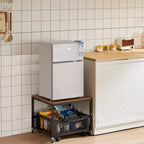 Supporto per mini frigo con vano portaoggetti, capacità 90 kg, carrello portaoggetti mobile e ruote girevoli, marrone chiaro