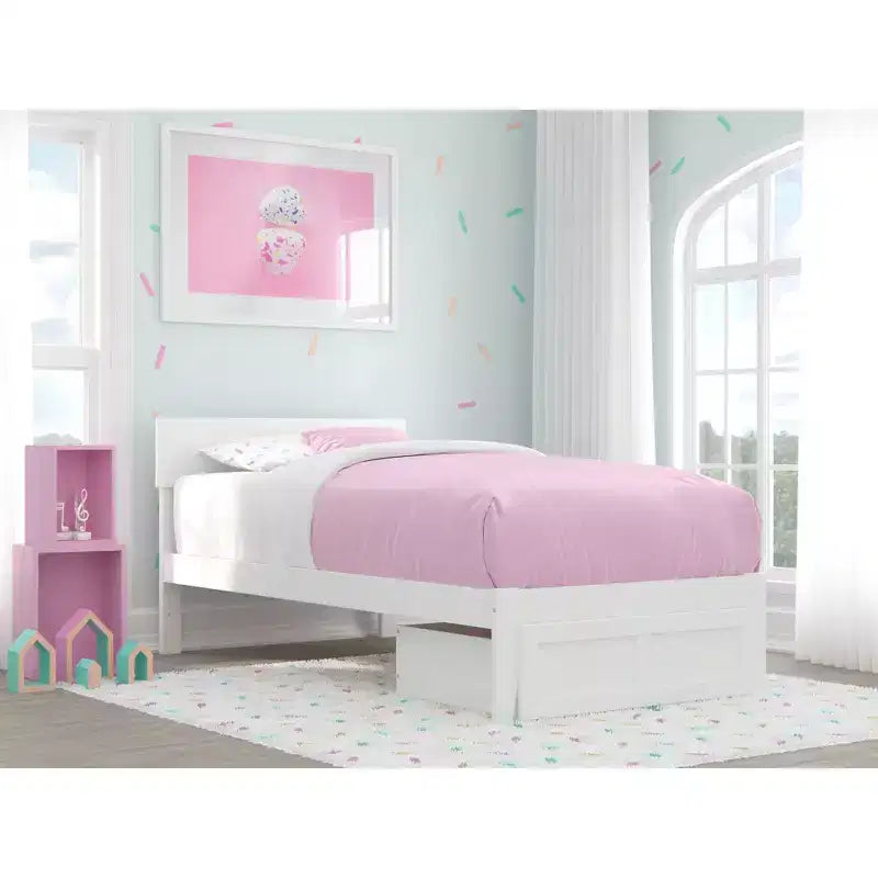 Letto a piattaforma con cassetto a pedale