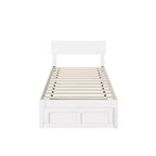 Letto a piattaforma con cassetto a pedale