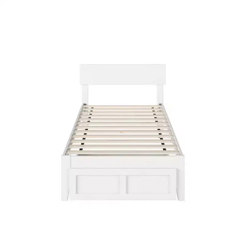 Letto a piattaforma con cassetto a pedale