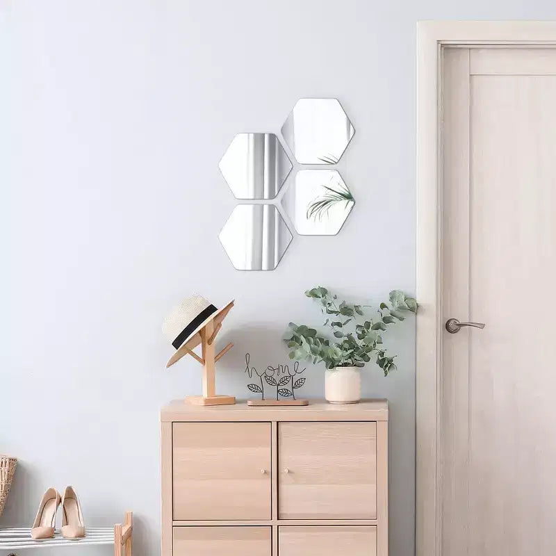 Set di 4 piccoli specchi decorativi autoadesivi - Disponibili in 8 forme uniche