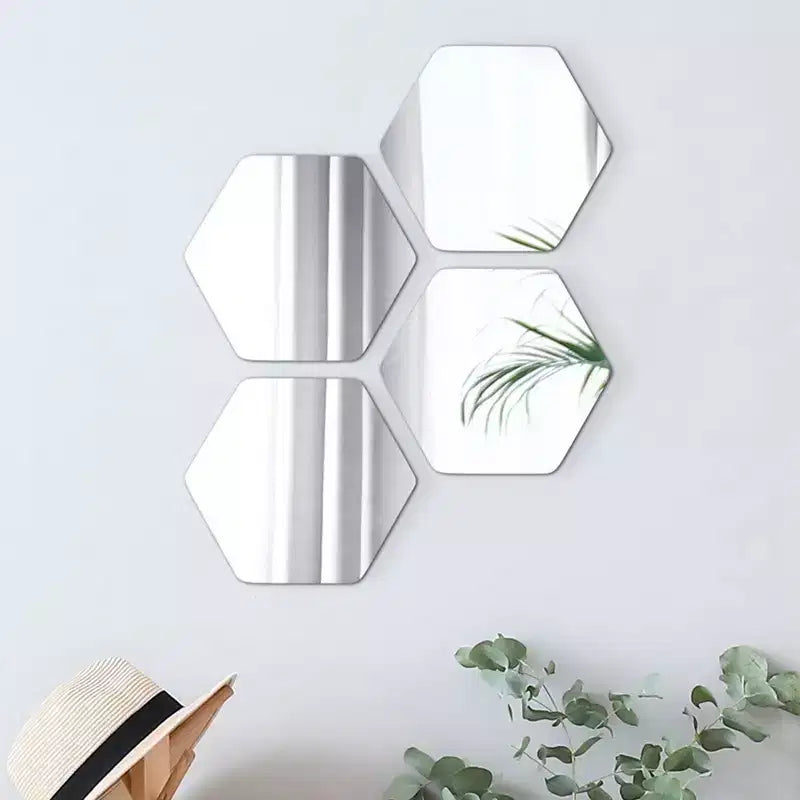 Set di 4 piccoli specchi decorativi autoadesivi - Disponibili in 8 forme uniche