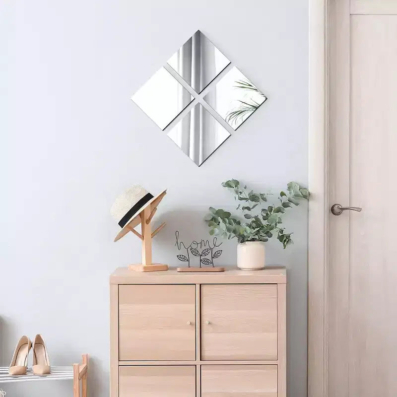 Set di 4 piccoli specchi decorativi autoadesivi - Disponibili in 8 forme uniche