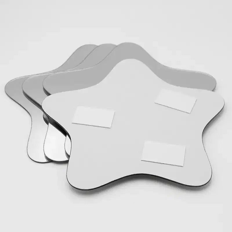 Set di 4 piccoli specchi decorativi autoadesivi - Disponibili in 8 forme uniche